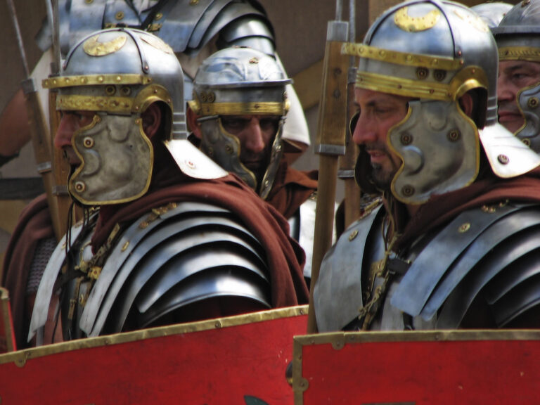 Почему пала Римская империя?