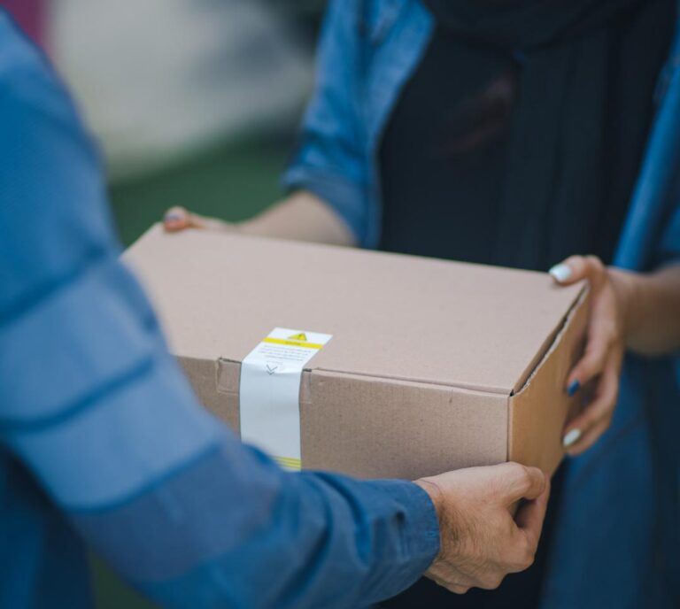 Курьерская компания как бизнес. Плюсы и минусы?