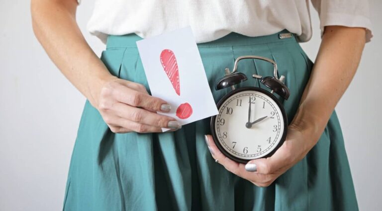 Зачем нужны месячные для женского организма?