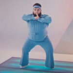 Пухляш в позе Кунг-фу