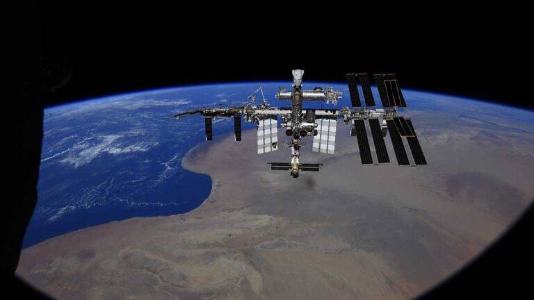 Откуда на МКС воздух?